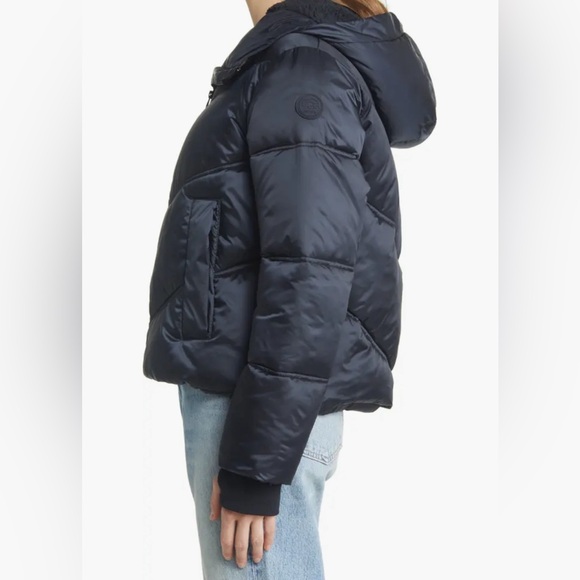 UGG RONNEY CROPPED PUFFER JACKET - Picture 3 of 5